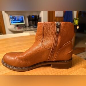 Franco Sarto Women’s Brown Leather Ankle Boots with side zipper - size 8